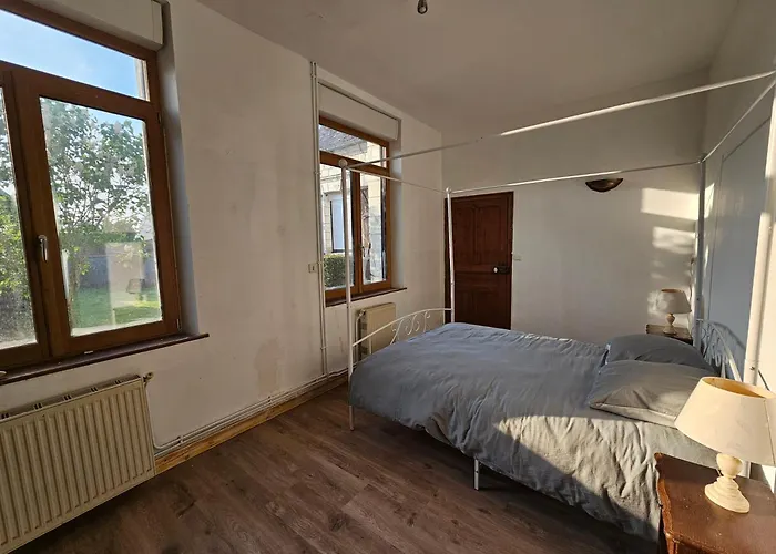 Les Roses Du Souvenir Holiday home *