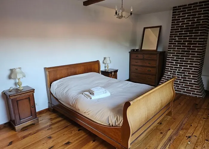 Holiday home Les Roses Du Souvenir